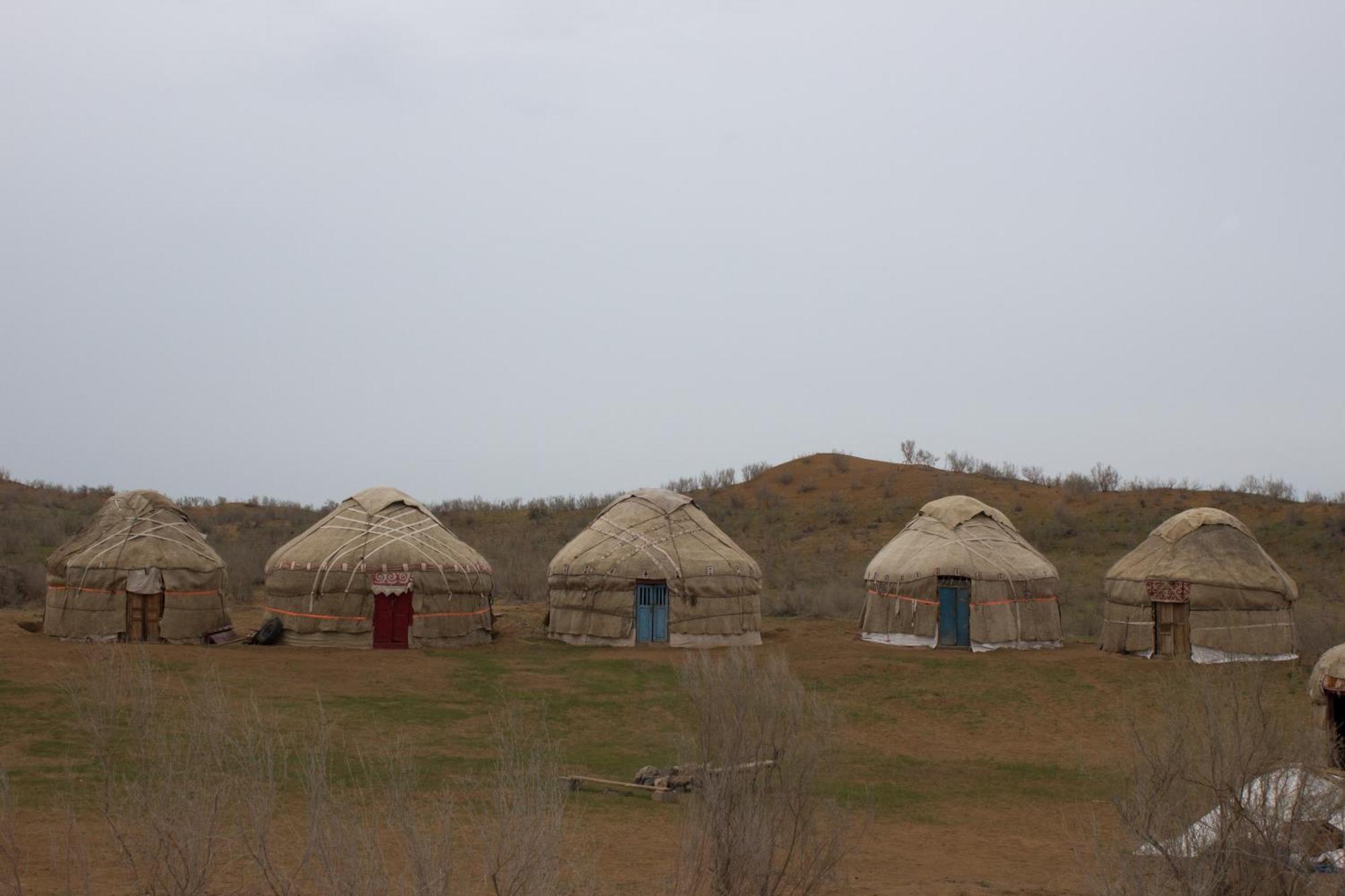 Kyzylkum Nights Camp & Family Yurt Hotel Nurota Exterior photo
